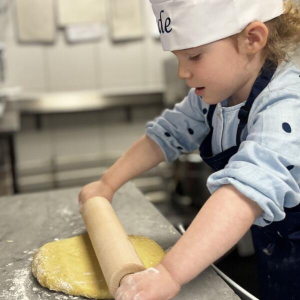 5459727 1570220 0 402 4032 2271 1600 900 rc